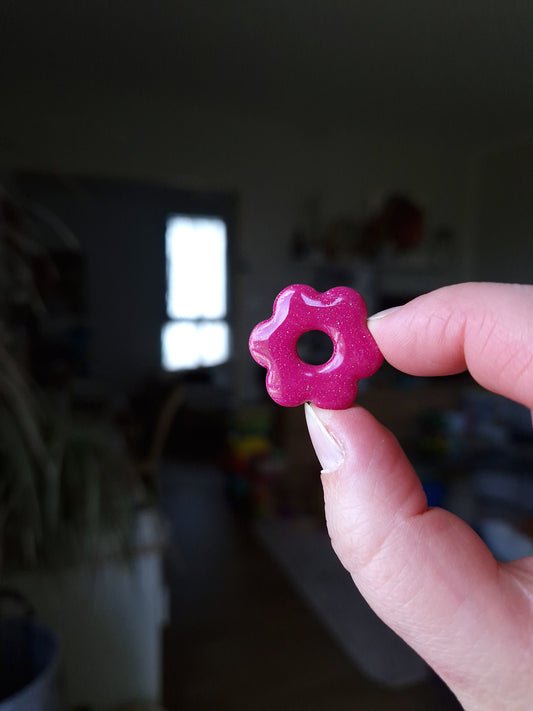 Pampilles Fushia pailletté 🎀 (sans créoles) finition brillante.
